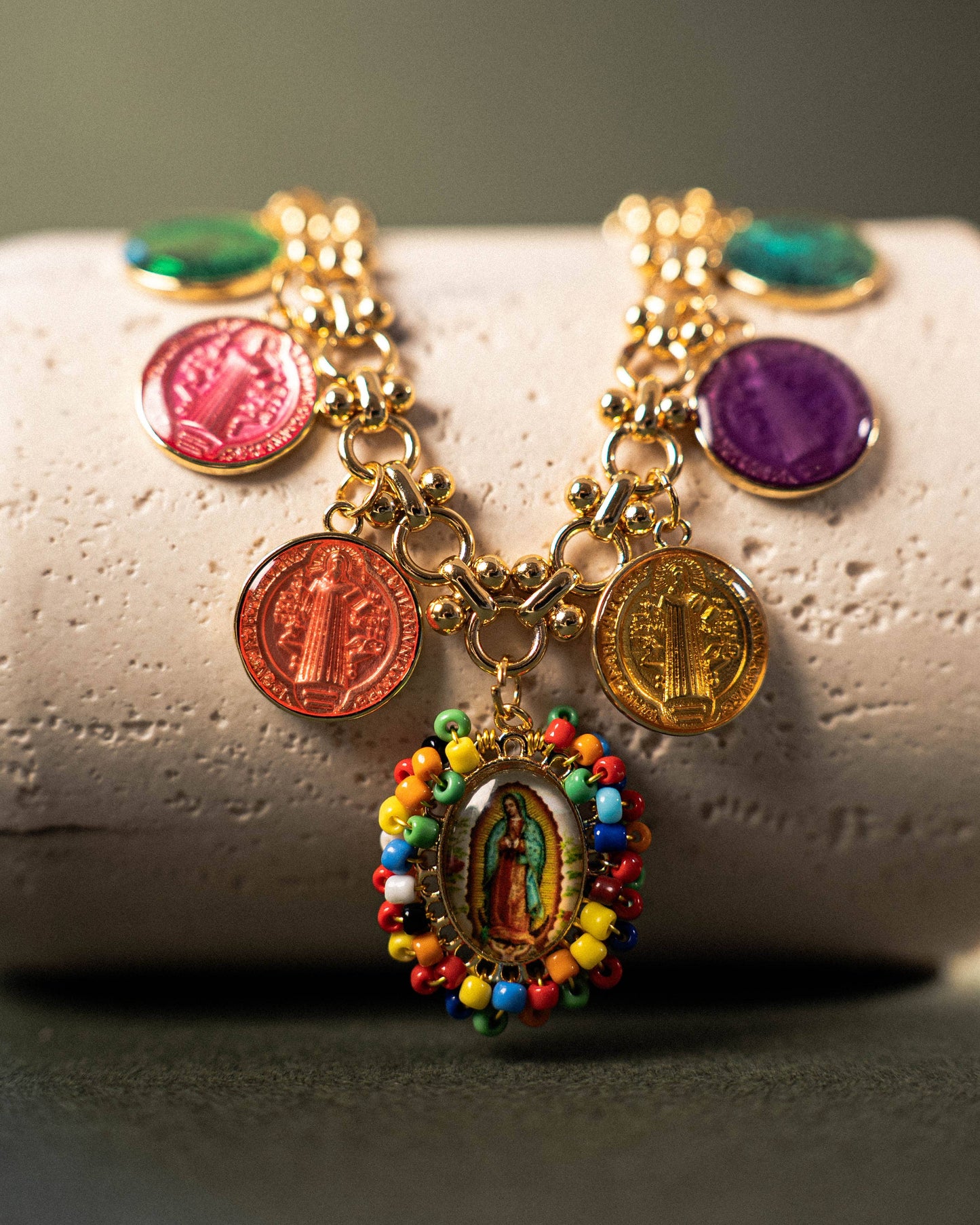 Estillo Necklace