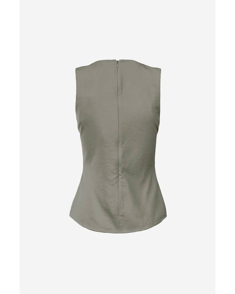 Sandi Top