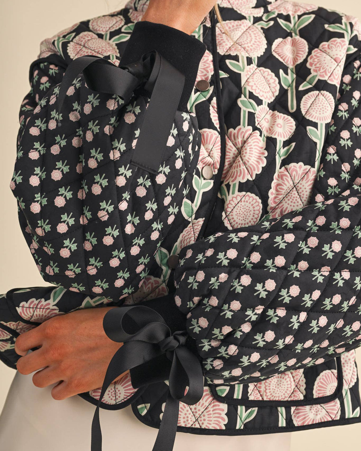 QUILTED FLORAL BOW JACKET