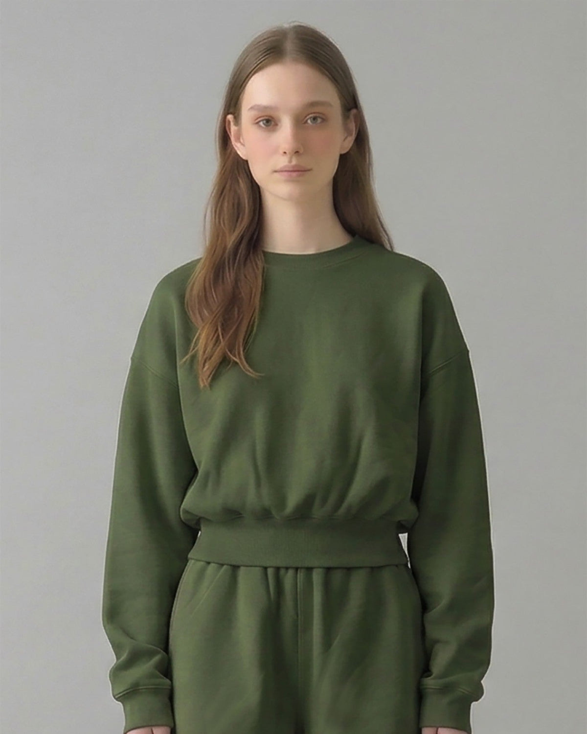 Cropped Balloon Sleeved Sweatshirt