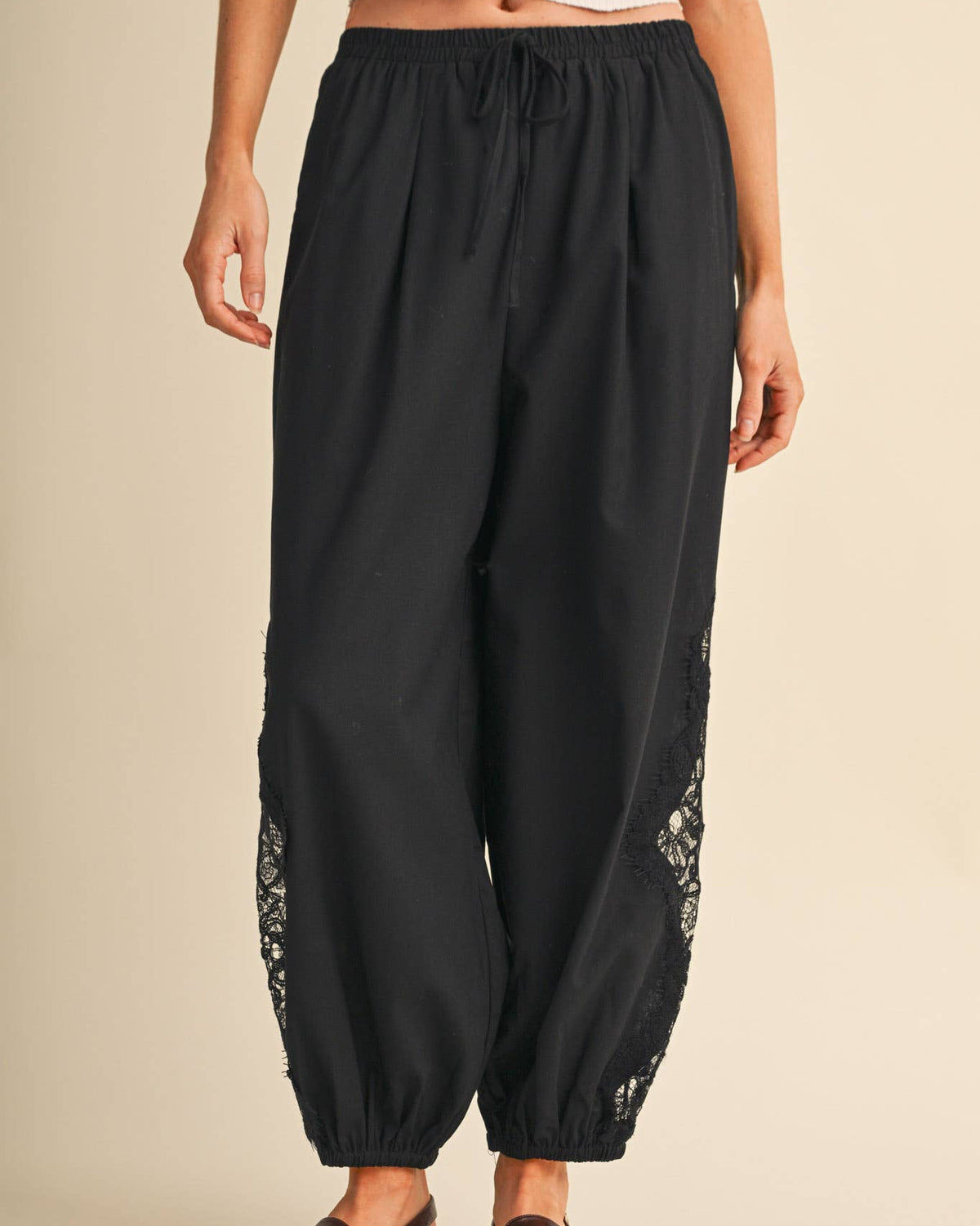 LACE BALLOON PANTS